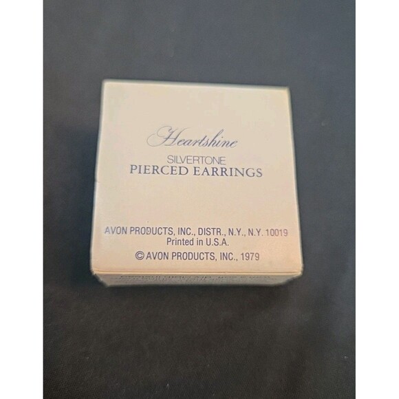 Avon Fashion Accents Heartshine Silvertone & Rhinestone Pierce Earrings 1979 NWB - Picture 3 of 8